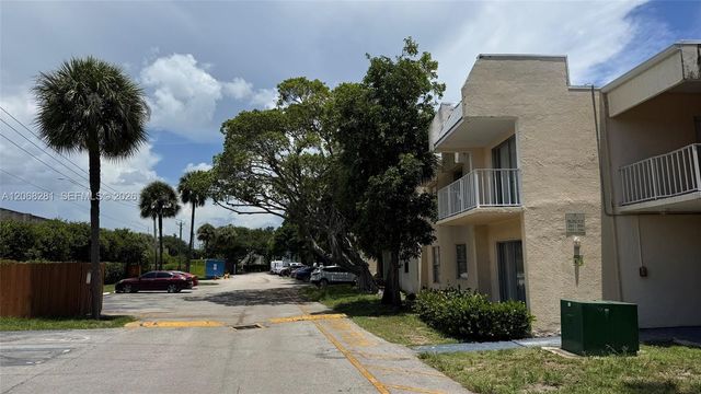 415 Executive Center Drive 203, West Palm Beach, FL 33401