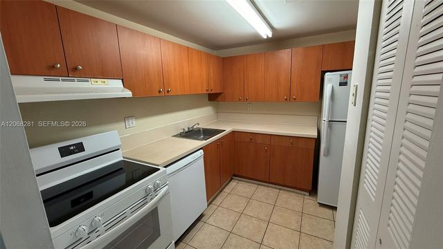 415 Executive Center Drive 203, West Palm Beach, FL 33401