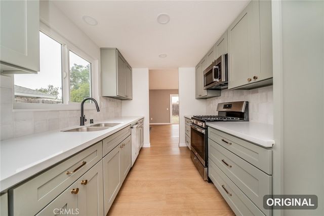 4865 Emerson Street, Riverside, CA 92504