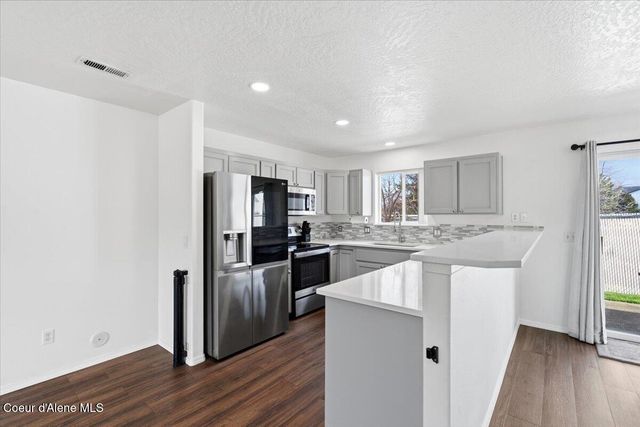 580 N Hydra PL, Post Falls, ID 83854