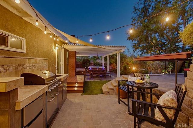 9279 Manor Drive, La Mesa, CA 91942