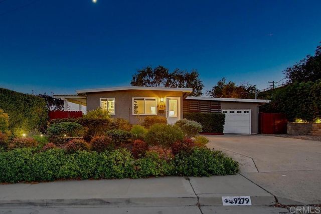 9279 Manor Drive, La Mesa, CA 91942