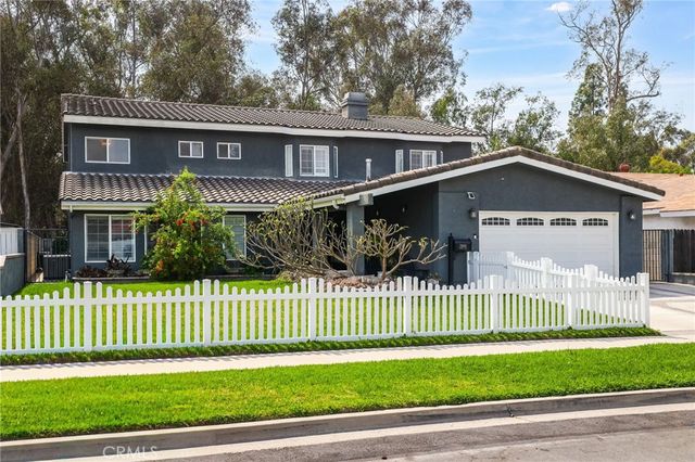 25062 Campo Rojo, Lake Forest, CA 92630