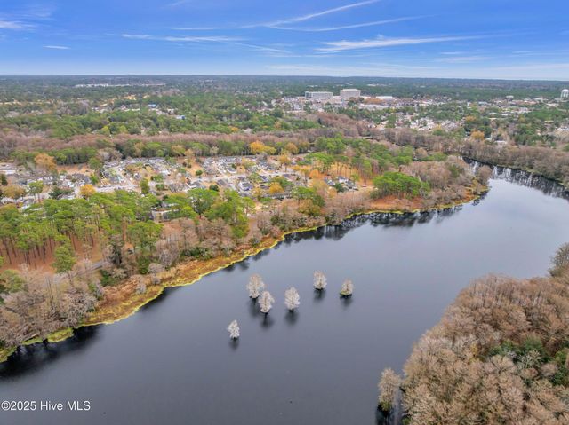 2101 Jumpin Run Drive, Wilmington, NC 28403