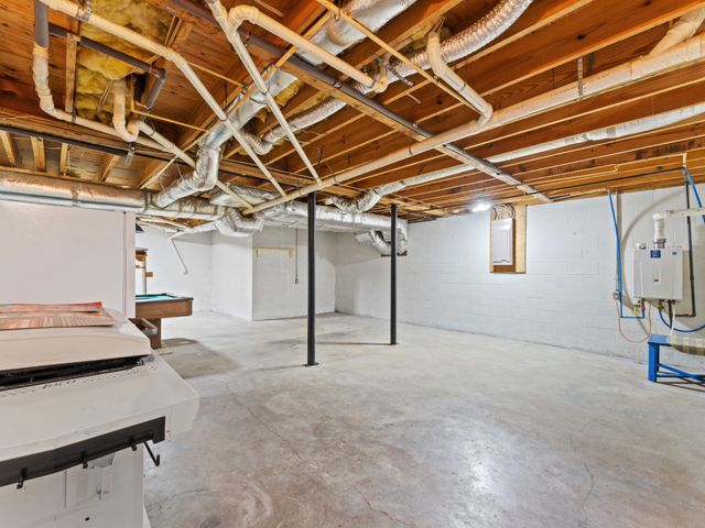 3708 Jay Ln, Spring Hill, TN 37174