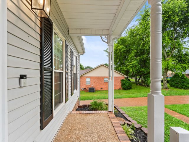 3708 Jay Ln, Spring Hill, TN 37174