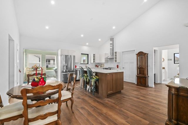1401 Devon ROAD, Burlington, WI 53105