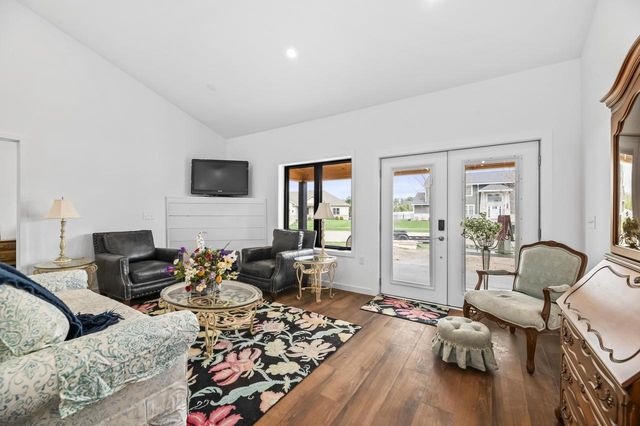1401 Devon ROAD, Burlington, WI 53105