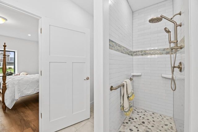 1401 Devon ROAD, Burlington, WI 53105