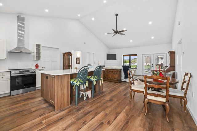 1401 Devon ROAD, Burlington, WI 53105