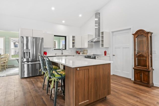 1401 Devon ROAD, Burlington, WI 53105
