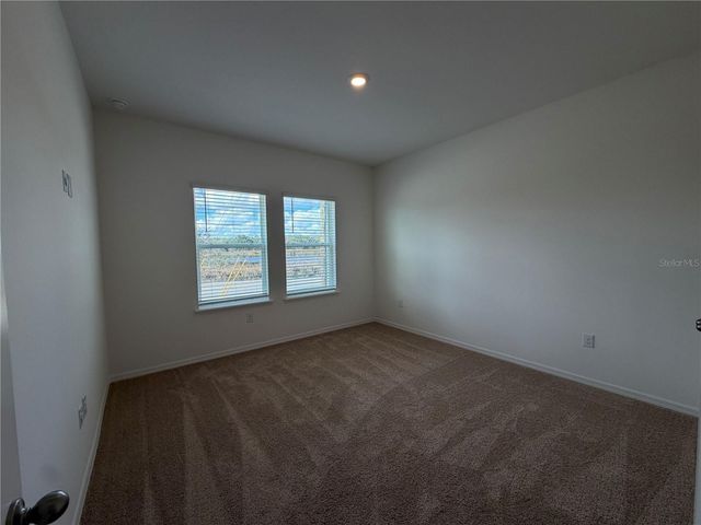 355 S SUNSET AVENUE, Mascotte, FL 34753