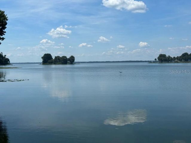 355 S SUNSET AVENUE, Mascotte, FL 34753