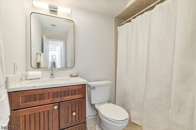 62 Smithfield Ct, Bernards Twp., NJ 07920