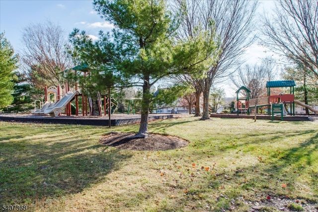 62 Smithfield Ct, Bernards Twp., NJ 07920