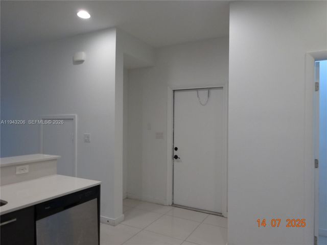 3417 NW 13th St, Lauderhill, FL 33311