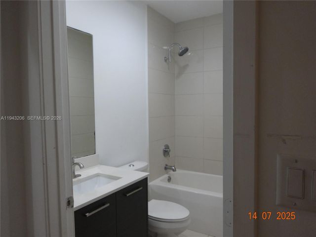 3417 NW 13th St, Lauderhill, FL 33311