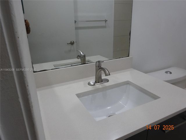 3417 NW 13th St, Lauderhill, FL 33311