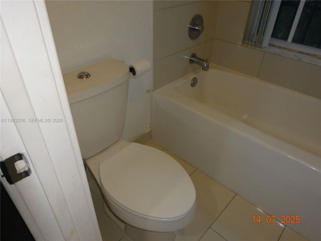 3417 NW 13th St, Lauderhill, FL 33311