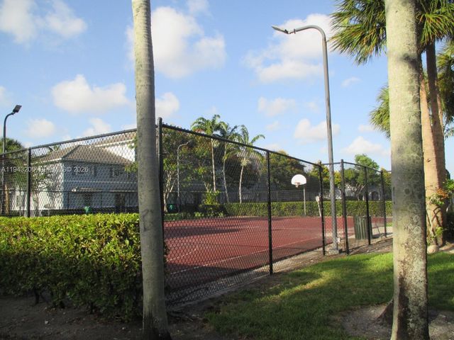 3417 NW 13th St, Lauderhill, FL 33311