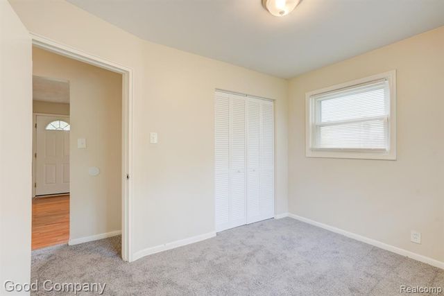 5700 Farnum Street, Westland, MI 48186