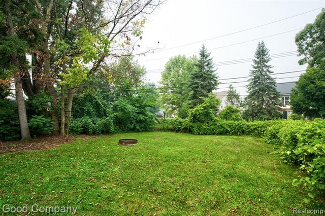 5700 Farnum Street, Westland, MI 48186