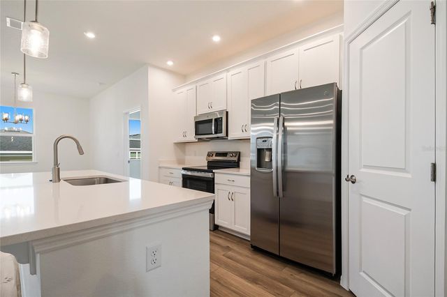 434 EVENTIDE AVENUE, Mascotte, FL 34753