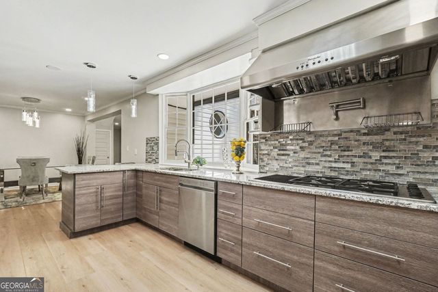 2828 Cloverhurst Drive, Atlanta, GA 30344