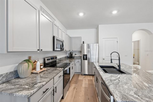 2918 FLOWERING MOSS RUN, Wesley Chapel, FL 33543