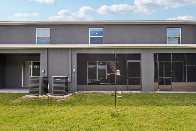 2918 FLOWERING MOSS RUN, Wesley Chapel, FL 33543