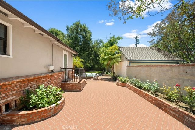 2330 Lorain Road, San Marino, CA 91108