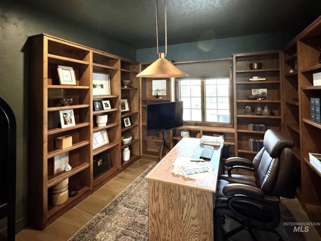 655 E Kingsford, Meridian, ID 83642