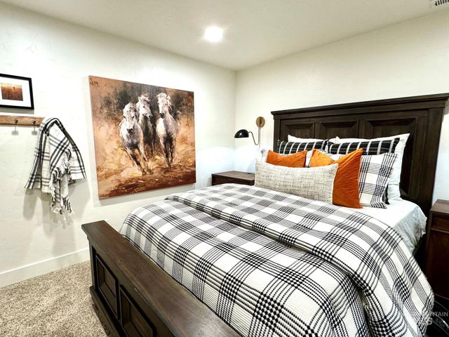655 E Kingsford, Meridian, ID 83642