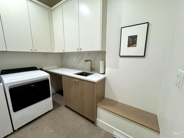 655 E Kingsford, Meridian, ID 83642