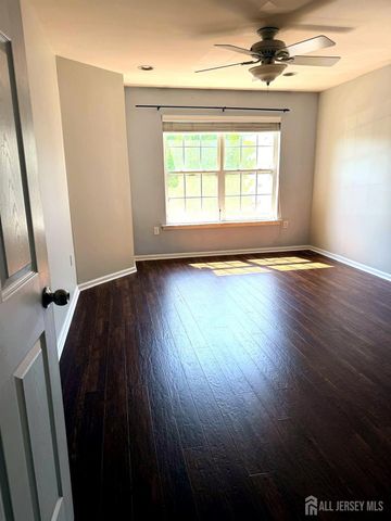 185 Sunshine Drive, Piscataway, NJ 08854