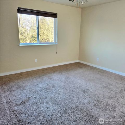 1605 Riddell Avenue NE, Orting, WA 98360