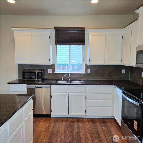 1605 Riddell Avenue NE, Orting, WA 98360