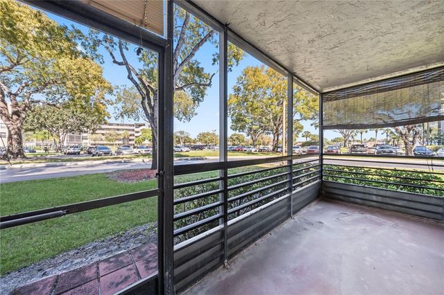 1001 Colony Point Cir 114, Pembroke Pines, FL 33026