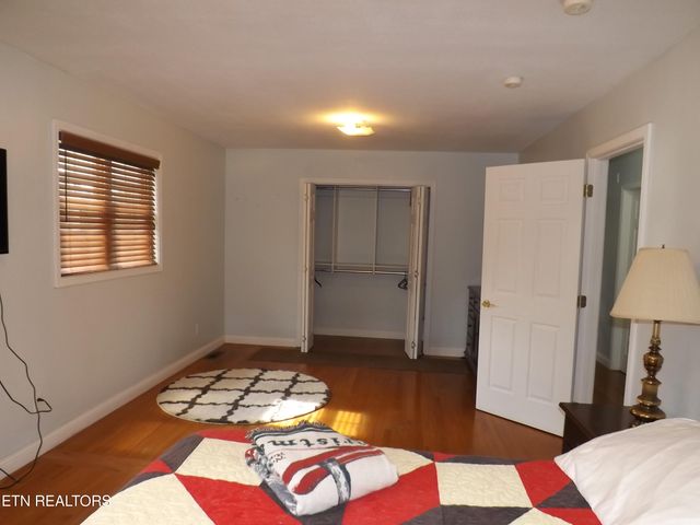 829 Bristol Rd, Harrogate, TN 37752