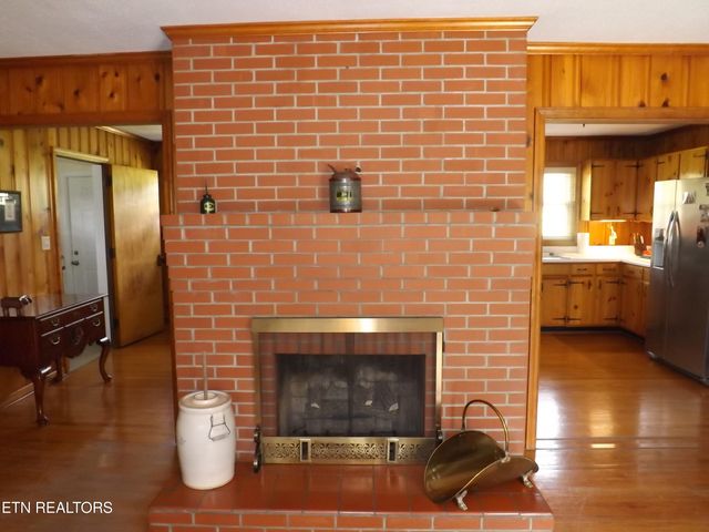 829 Bristol Rd, Harrogate, TN 37752