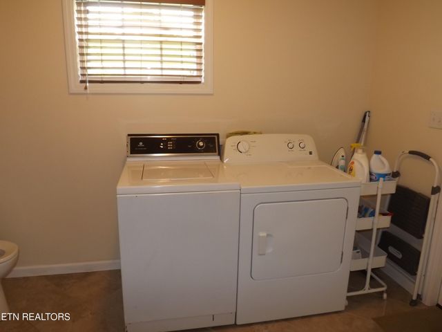 829 Bristol Rd, Harrogate, TN 37752