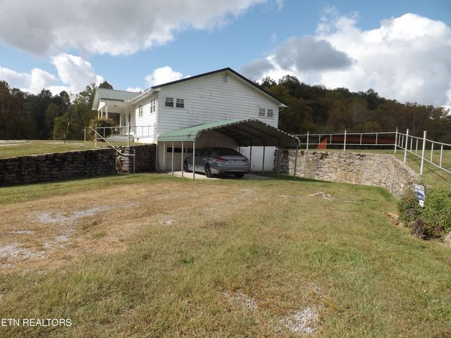 829 Bristol Rd, Harrogate, TN 37752