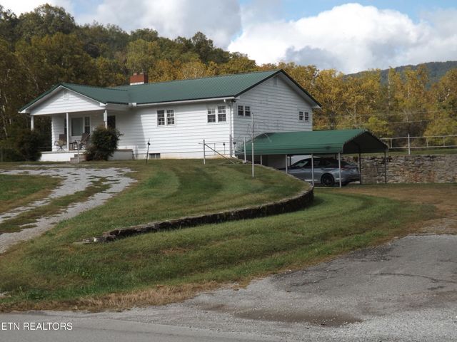 829 Bristol Rd, Harrogate, TN 37752