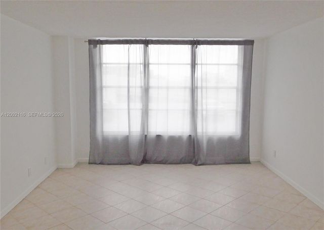 3800 S Ocean Dr 305, Hollywood, FL 33019