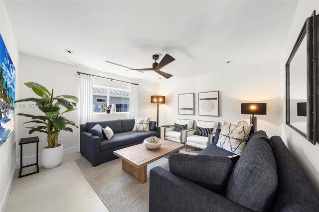 519 Layne Blvd, Hallandale Beach, FL 33009