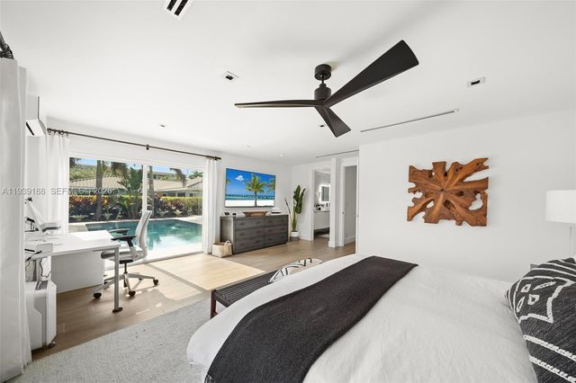 519 Layne Blvd, Hallandale Beach, FL 33009