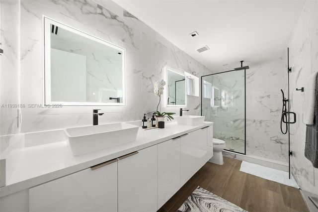 519 Layne Blvd, Hallandale Beach, FL 33009