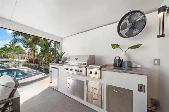 519 Layne Blvd, Hallandale Beach, FL 33009