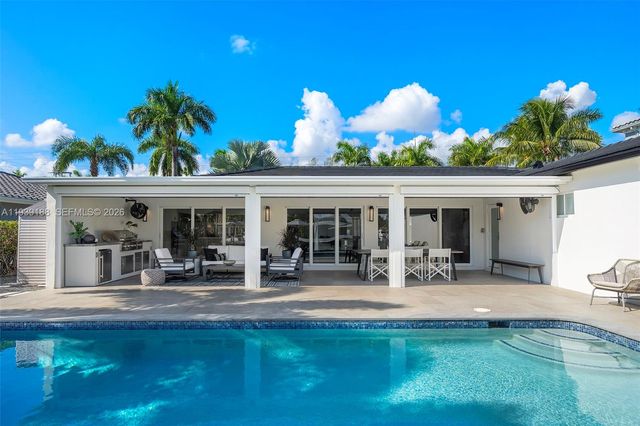 519 Layne Blvd, Hallandale Beach, FL 33009