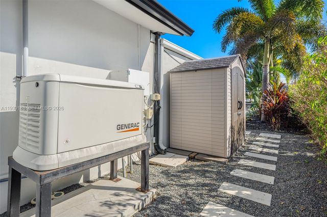 519 Layne Blvd, Hallandale Beach, FL 33009